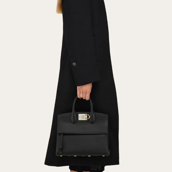 Ferragamo Studio bag (S) Authentic. New, Never been used - Picture 9 of 11